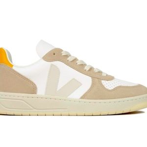 Veja V-10 Leather White/Sahara/Ouro Women Size 9/ Eur 40